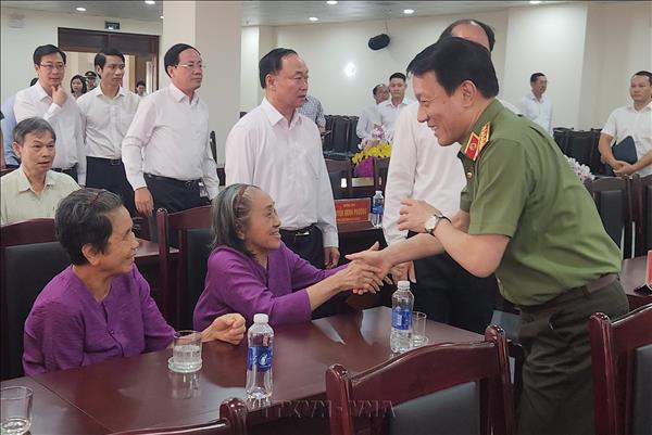 Đại tướng Lương Tam Quang làm việc tại Gia Lai