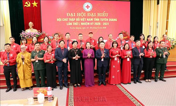 Giữ vững tinh thần tận tâm và phụng sự cộng đồng