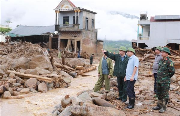 Thứ trưởng Bộ Nông nghiệp và Môi trường Nguyễn Hoàng Hiệp chỉ đạo khắc phục hậu quả lũ quét tại Mường Than