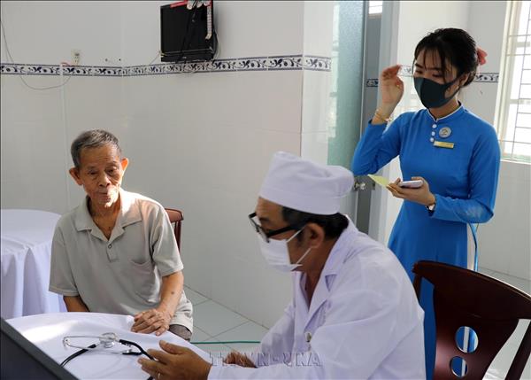Nỗ lực để mọi người dân đều được chăm sóc tốt sức khỏe
