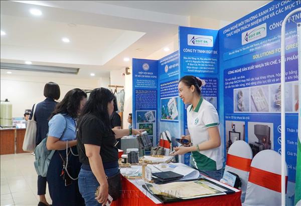 Hỗ trợ doanh nghiệp đổi mới mô hình sản xuất, nâng cao năng lực cạnh tranh xanh