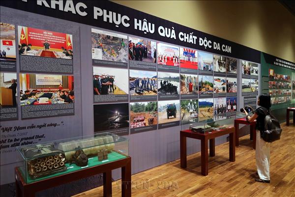 Giới thiệu hơn 400 tư liệu, hiện vật tại Triển lãm Da cam - Lương tri và Công lý