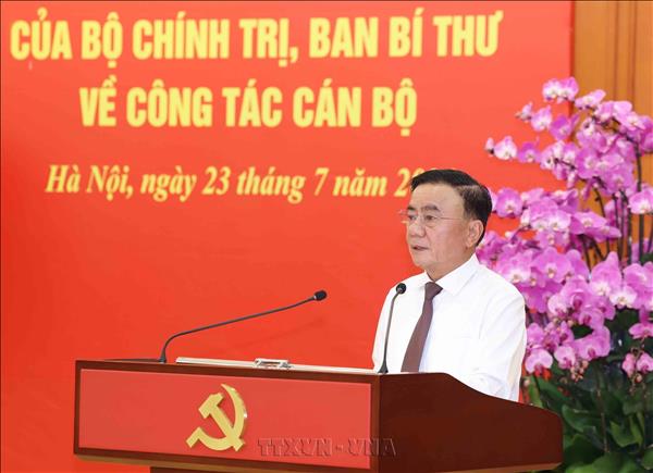 Politburo, Party Secretariat announce personnel assignments