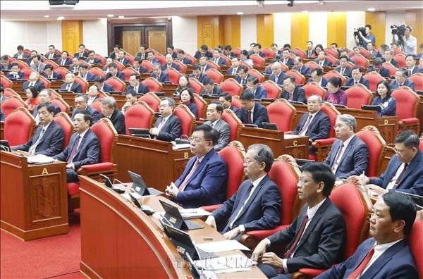 Press release on fifth working day of Party Central Committees third meeting