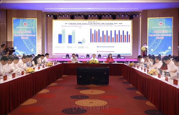 Bộ trưởng Bộ Giáo dục và Đào tạo Hoàng Minh Sơn: Trả lại chất lượng giáo dục thực chất cho học sinh