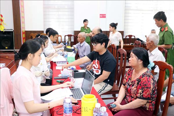 Khánh Hòa: Thu nhận mẫu ADN của thân nhân liệt sĩ chưa xác định danh tính