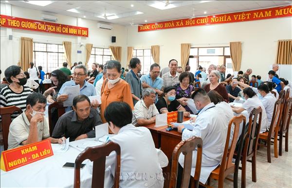 Ho Chi Minh City-based hospitals launch health checkups for policy beneficiaries