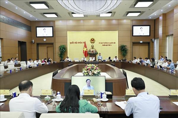 Phiên họp thứ 4, Ủy ban Thường vụ Quốc hội: Đổi mới tư duy xây dựng pháp luật và cải cách tư pháp trong giai đoạn mới
