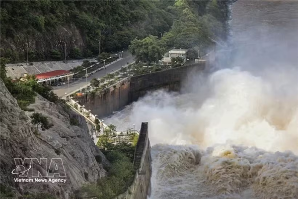 越南工贸部要求做好强降雨防范应对工作 确保水电站大坝和水库安全