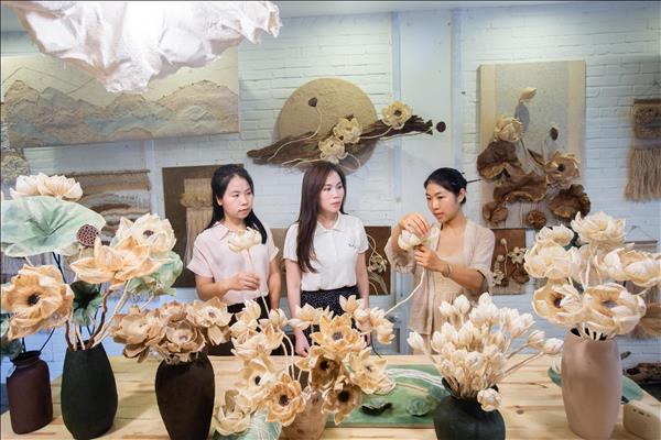 Khi phụ phẩm nông nghiệp trở thành nghệ thuật của lối sống xanh