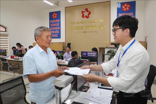Đảng viên Dương Nỗ đẩy mạnh cải cách hành chính và chuyển đổi số theo mô hình chính quyền mới