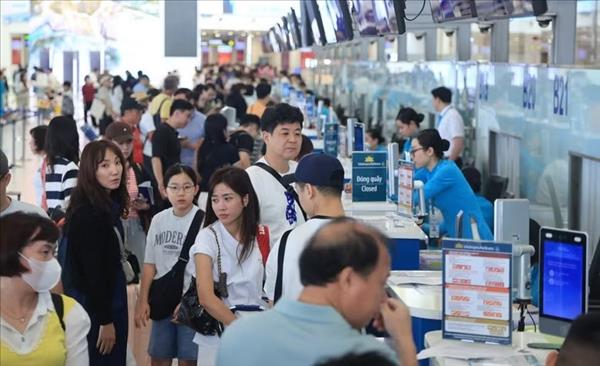 Le trafic aérien vietnamien dépasse 76 millions de passagers en sept mois