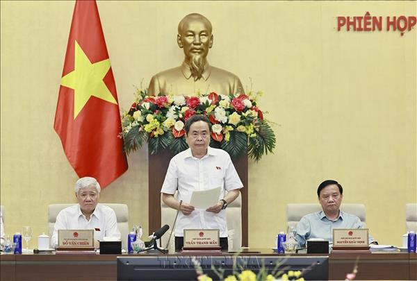 Bế mạc Phiên họp thứ 4 của Ủy ban Thường vụ Quốc hội