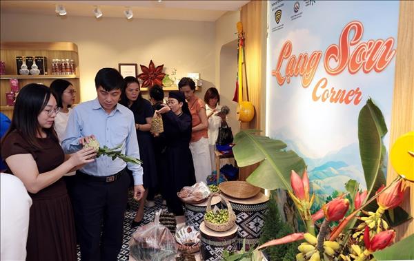 Khai mạc Lạng Sơn Corner trên phố Tràng Tiền