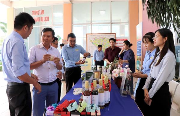 Tăng cường liên kết đưa công nghệ sinh học trở thành động lực phát triển bền vững