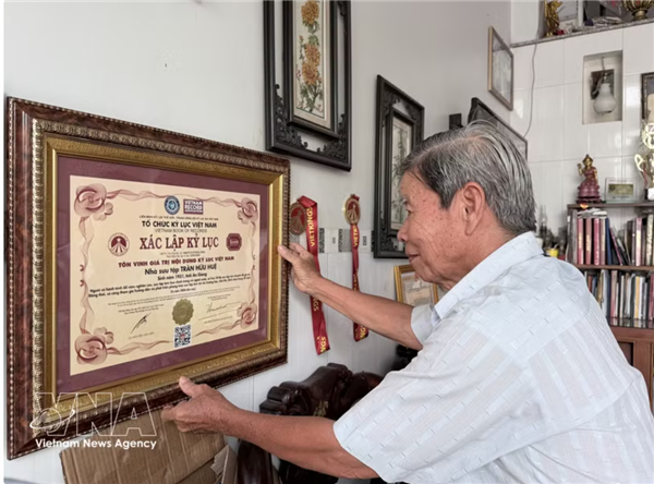 À An Giang, un collectionneur fait revivre lhéritage de lOncle Hô et lhistoire des îles du pays