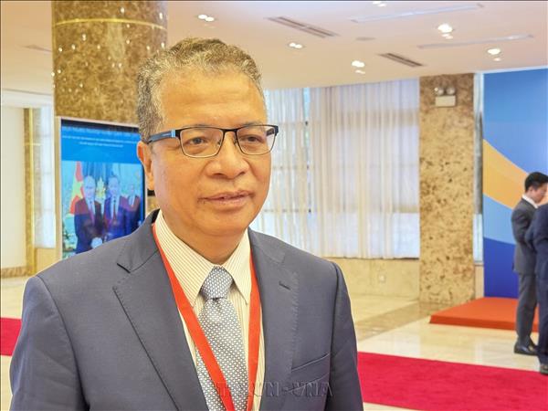 Embajadores vietnamitas destacan nuevas prioridades para la política exterior del país