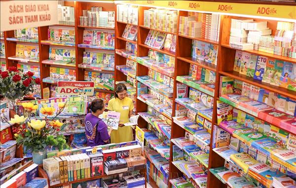 Trước thềm năm học mới: Giáo dục tăng tốc từ vùng biên đến đô thị