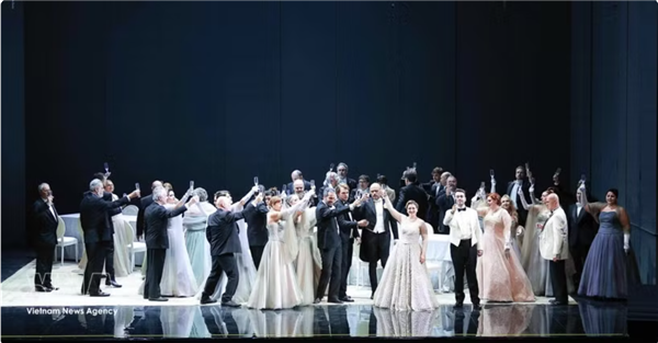  La Traviata  fait vibrer Hanoï dans une collaboration artistique Vietnam-Italie