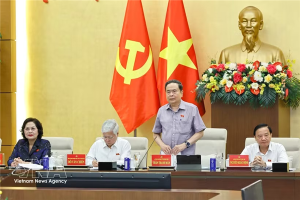 国会主席陈青敏：立法要为发展开路