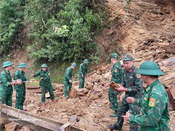 越南暴雨洪涝和雷暴大风造成4人伤亡 多地遭受严重损失