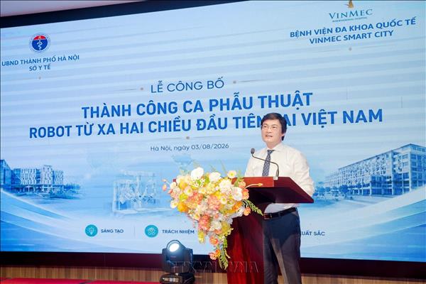 Mạng lưới phẫu thuật robot từ xa hai chiều: Bước đột phá trong ứng dụng khoa học công nghệ vào khám chữa bệnh
