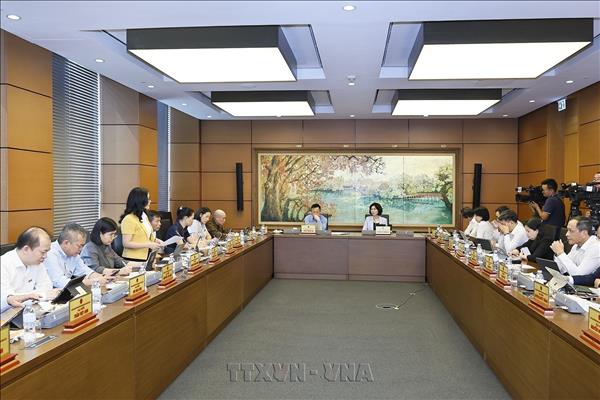 Kỳ họp không thường lệ thứ Nhất, Quốc hội khóa XVI: Cắt giảm ngành, nghề đầu tư kinh doanh có điều kiện theo hướng thực chất