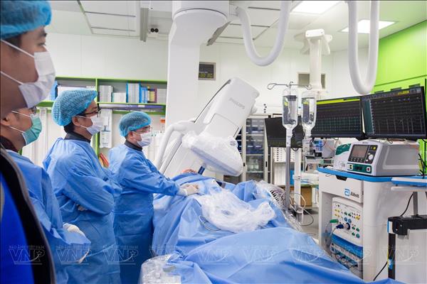 Bệnh viện Bạch Mai cơ sở Ninh Bình: Đưa y tế chất lượng cao đến gần với người dân
