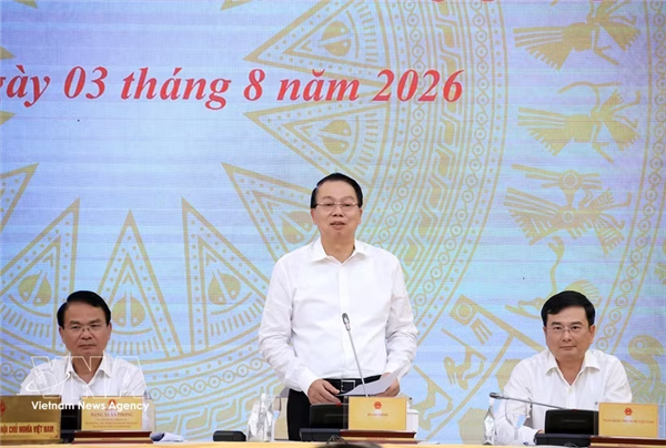 政府例行记者会：继续减免税费支持经济发展