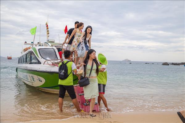 ចំនួនភ្ញៀវទេសចរអន្តរជាតិបន្តកើនឡើង ដោយសម្រេចបាន ៥៦% នៃគោលដៅឆ្នាំ ២០២៦
