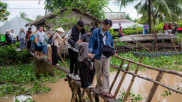 Experts recommend tourism workforce overhaul amid digital, green transition