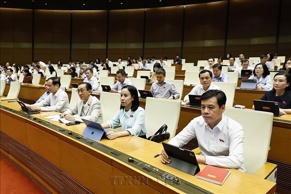 Kỳ họp không thường lệ thứ Nhất, Quốc hội khóa XVI: Đề xuất cắt giảm 34% chi phí tuân thủ khi đưa lao động đi làm việc ở nước ngoài