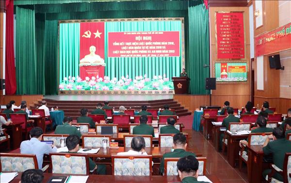 Xây dựng nền quốc phòng toàn dân, tạo môi trường hòa bình và phát triển