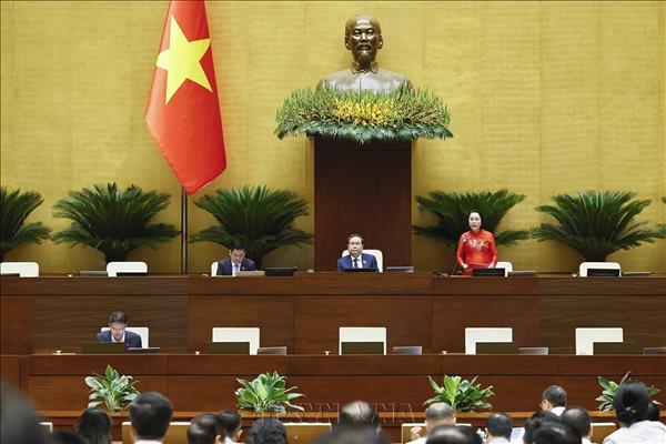 Draft law eases rules for overseas labour services