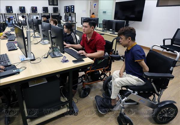 Chỉ thị 07-CT/TW: Học tập, thực hành theo Bác phải được đo bằng kết quả cụ thể