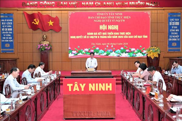 Quyết liệt tháo gỡ điểm nghẽn, bảo đảm hoàn thành mục tiêu Nghị quyết 57-NQ/TW