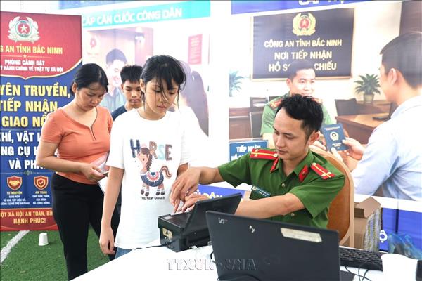 Phát huy sức mạnh nhân dân bảo đảm an ninh, trật tự từ cơ sở