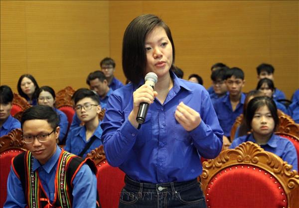 Lắng nghe ý kiến của tuổi trẻ về phát triển khoa học công nghệ, giáo dục