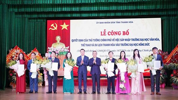 Công bố Quyết định sáp nhập Trường Đại học Văn hóa, Thể thao và Du lịch Thanh Hóa vào Trường Đại học Hồng Đức