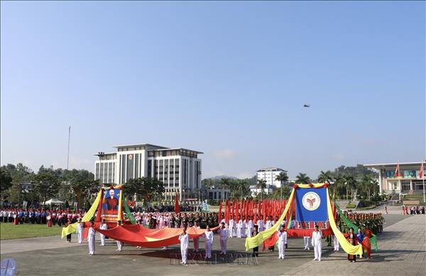 Phát triển con người khỏe thể chất, giàu tinh thần