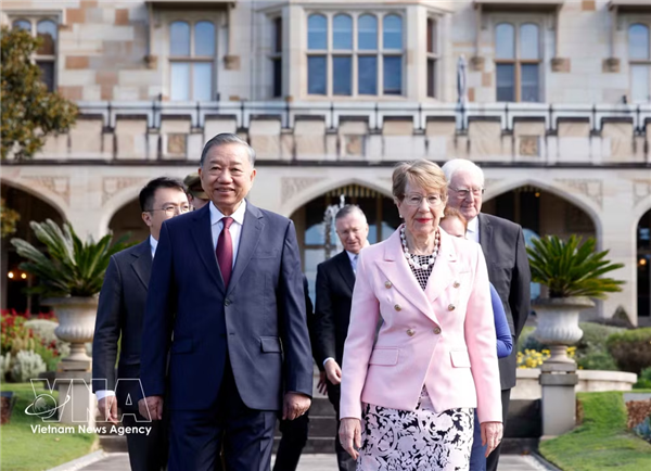 越共中央总书记、国家主席苏林会见澳大利亚新南威尔士州州督