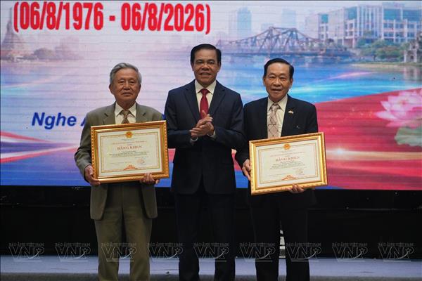 Nửa thế kỷ vun đắp tình hữu nghị, mở rộng hợp tác Việt Nam - Thái Lan