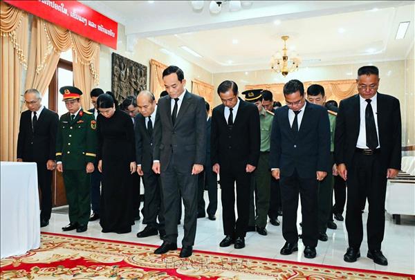 Lãnh đạo Thành phố Hồ Chí Minh viếng đồng chí Xaysomphone Phomvihane