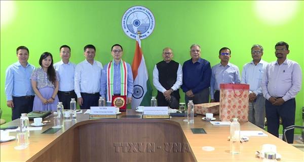 Vietnam, India step up cooperation in research, training, policy advice