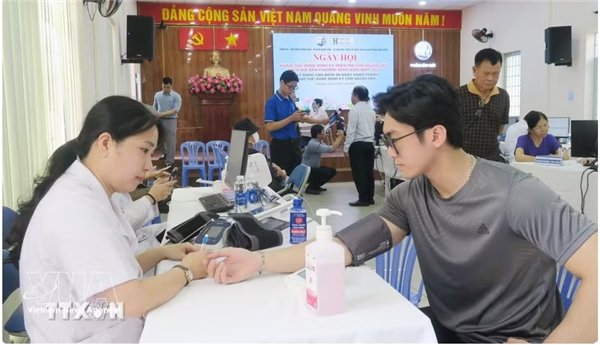 Près de deux millions de résidents de Hô Chi Minh-Ville bénéficient des examens de santé gratuits