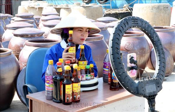 Tuổi trẻ sáng tạo đưa sản phẩm truyền thống vươn xa