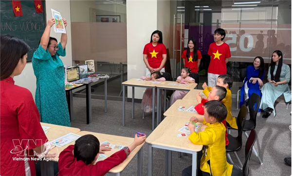 Bilan de la Journée de valorisation de la langue vietnamienne à létranger