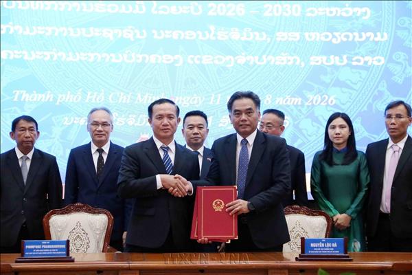 Điểm sáng hợp tác địa phương giữa Việt Nam - Lào