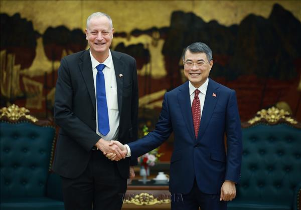 Thủ tướng Lê Minh Hưng tiếp Đại sứ Israel Yaron Mayer chào từ biệt