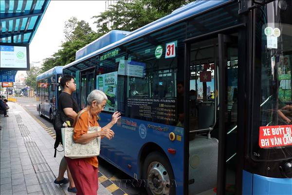 Free bus fares drive sharp rise in ridership in Ho Chi Minh City